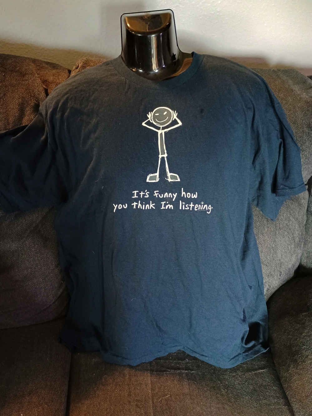 Funny navy blue graphic T-shirt in size XL